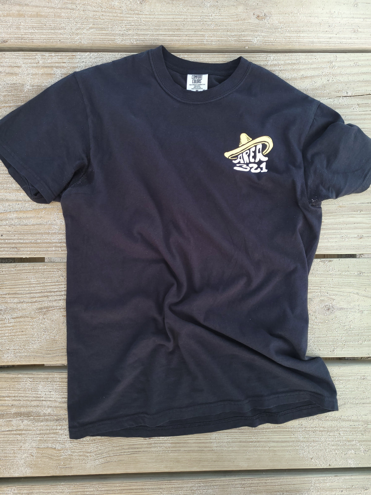 Somewher-ó Chill Ass Iguana Tee